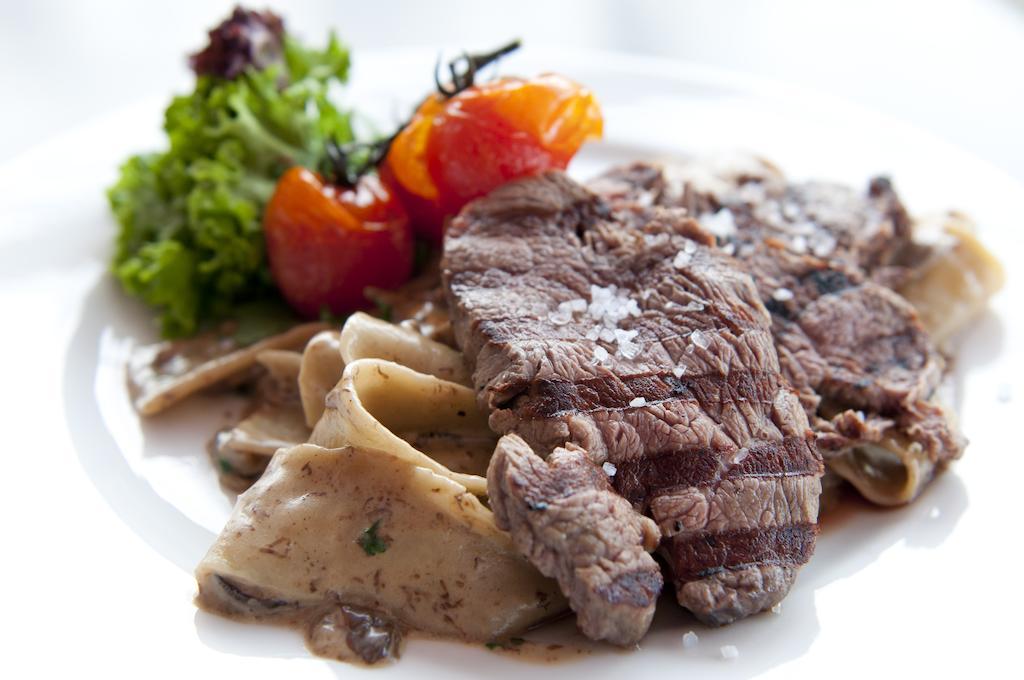 Apartamenty Mesa Grill Restaurant Cafe Dźwirzyno Esterno foto